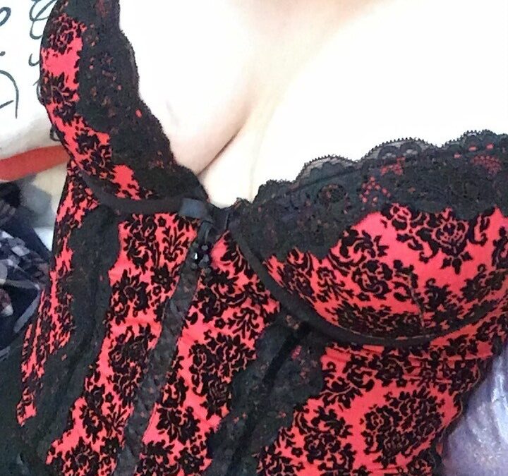 SweetTeenGirl18 - Amateur Porno Darsteller