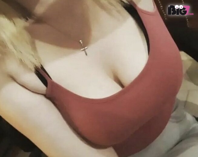 LeniXX - private Porno Darstellerin-