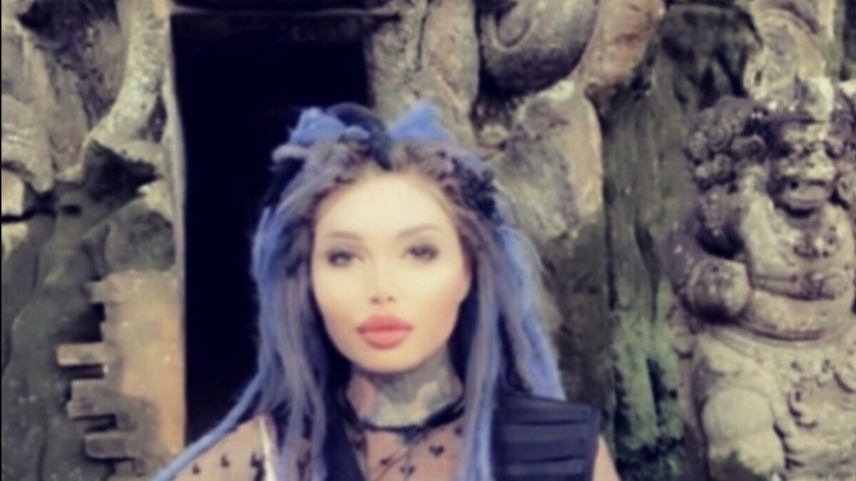 MissGiuli - private Porno Darstellerin- Dirtytalk, Analsex, Ass to Mouth, Zeigen in der Öffentlichkeit, Sexspielzeuge, Gegenstände einführen, Tittenfick, Deepthroating (Hardcore Blasen), Rimming (Polecken), Face-Sitting, Eier lecken, Creampie, Große Schwänze, Große Brüste, Lesbische Spiele, Rollenspiele, Dreier , Doppelte Penetrationen, Gruppensex , High-Heels, Fuß-Fetisch, Lack,Leder, Latex, Doktor-Spiele, Natursekt passiv, Gothic, Maskenspiele, Entführungsspiele, Devote Rollen, Dominante Rollen, Demütigung, Bondage, Spanking, Spitting, Psychofolter, Schulerziehung, Versklavung aktiv , Versklavung passiv, Partnererziehung