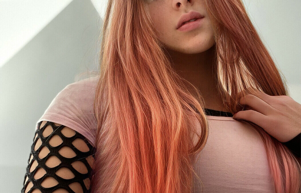 Ich bin ein kleines Sissygirl, das sich gerne zeigt und schreibt! Ich liebe es meine kleine Hure rauszulassen und für ein kleines Taschengeld Männer glücklich zu machen, wie eine echte Hure ;)

Schreib mir doch einfach deine Wünsche, ich mache nahezu alles auf Bildern/Videos für dich!

Wolltest du schon immer eine heiße Lady mit einem größeren EXTRA zwischen den Beinen? :P

Ich suche einen Fotografen der sich mit Makeup auskennt und Lust hat mich sexy zu schminken und dann (semi)professionell zu fotografieren, melde dich per PN