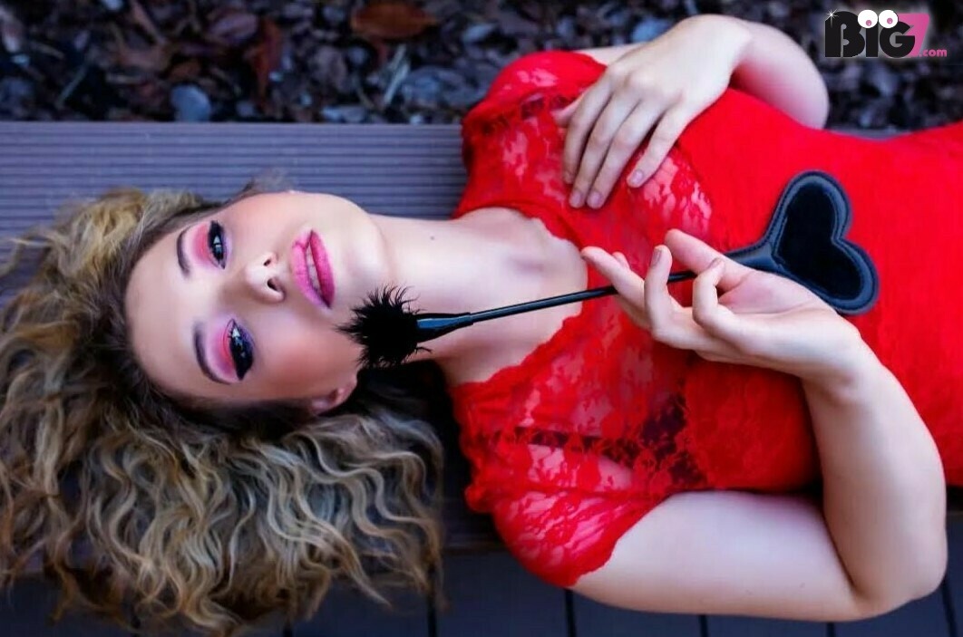 EmilyAlloy - Amateur Porno Darsteller
