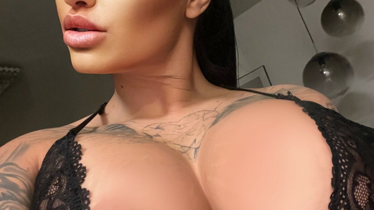 amberhardof - private Porno Darstellerin-