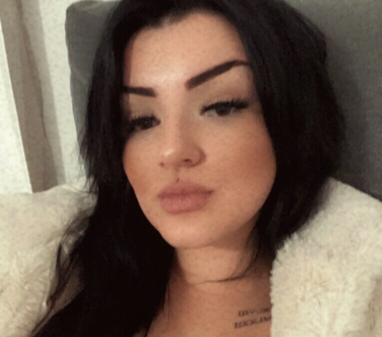 Hotbabe07 - private Porno Darstellerin-