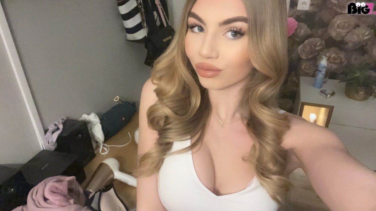 Melissa699 - private Porno Darstellerin-