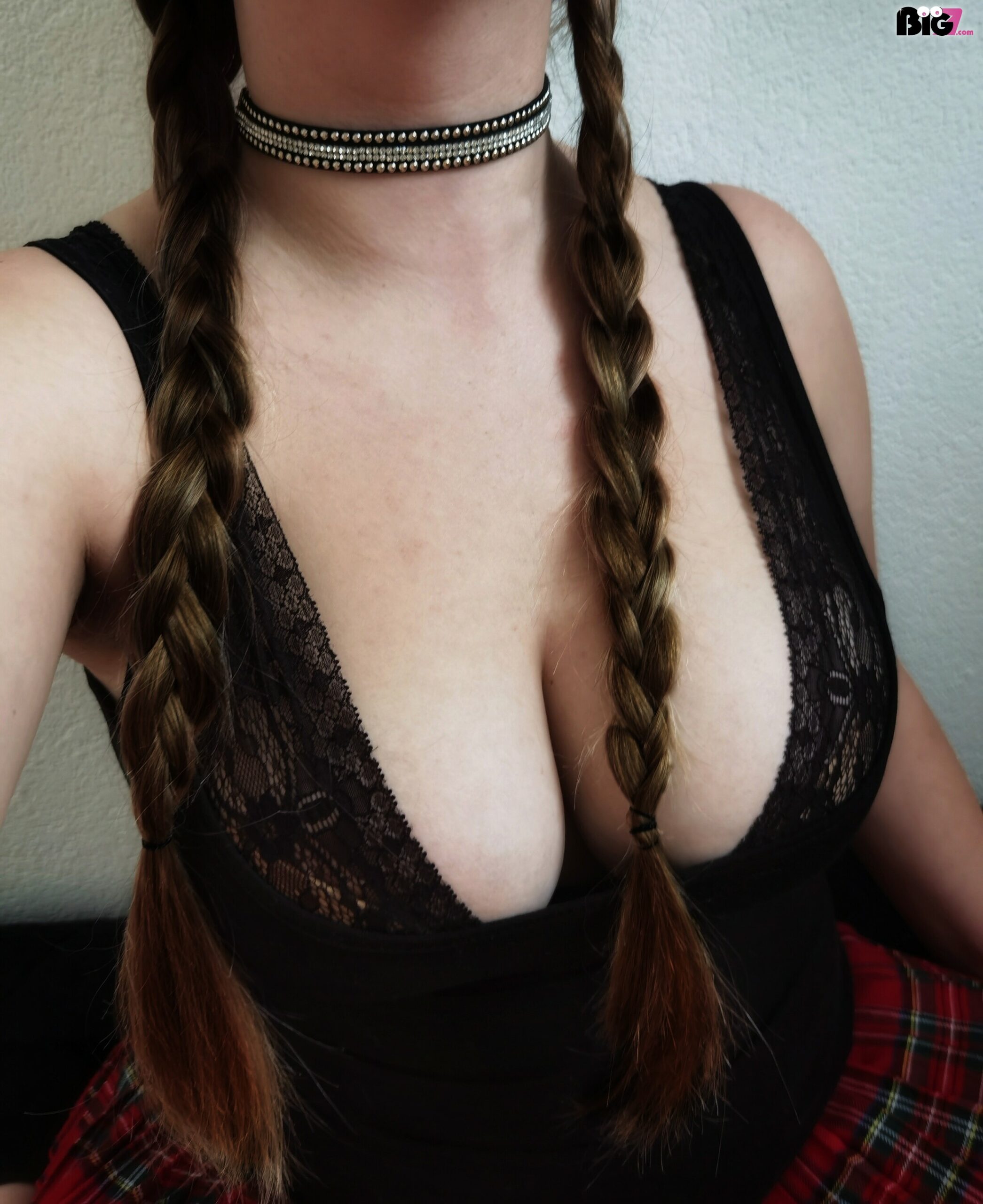 Medyna - private Porno Darstellerin- 69, Dirtytalk, Sexspielzeuge, Gegenstände einführen, Tittenfick, Rimming (Polecken), Face-Sitting, Eier lecken, Creampie, Fuß-Fetisch, Doktor-Spiele, Wachs-Spiele