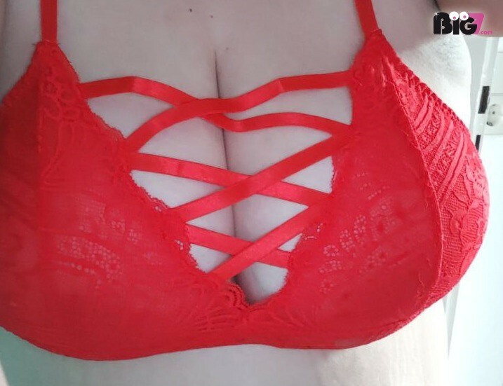 FeuchtesLuderchen - Amateur Porno Darsteller