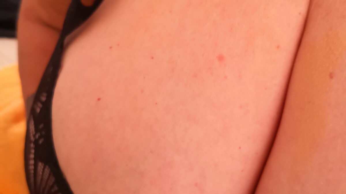 YummyBitch - private Porno Darstellerin- 69, Dirtytalk, Analsex, Zungen-Analsex aktiv, Gegenstände einführen, Tittenfick, Deepthroating (Hardcore Blasen), Face-Sitting, Eier lecken, Große Schwänze, Rollenspiele, Doppelte Penetrationen, Fuß-Fetisch, Devote Rollen, Dominante Rollen, Versklavung aktiv