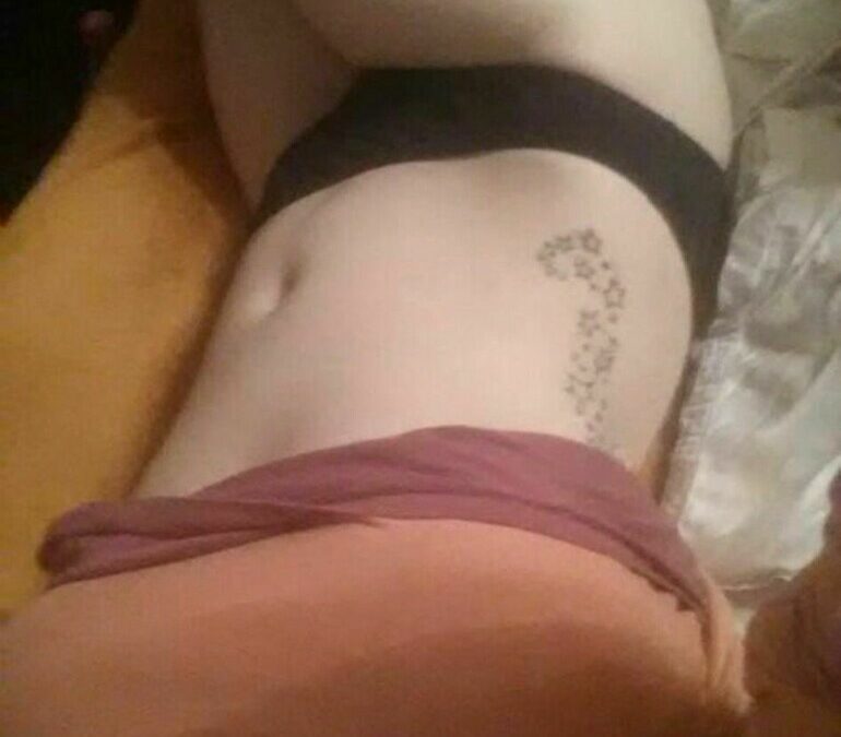 tina85 - Amateur Porno Darsteller