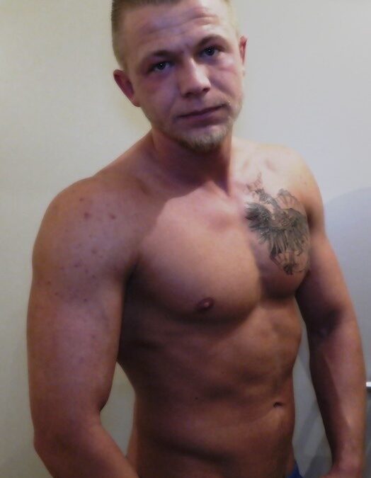 DOGGY-BANGER-PIO - private Porno Darstellerin- 69, Dirtytalk, Sexspielzeuge, Tittenfick, Deepthroating (Hardcore Blasen), Gesichtsbesamung, Creampie, Dreier