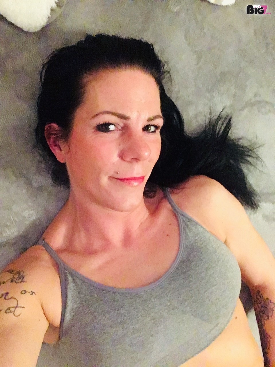 SallyStrange - Amateur Porno Darsteller