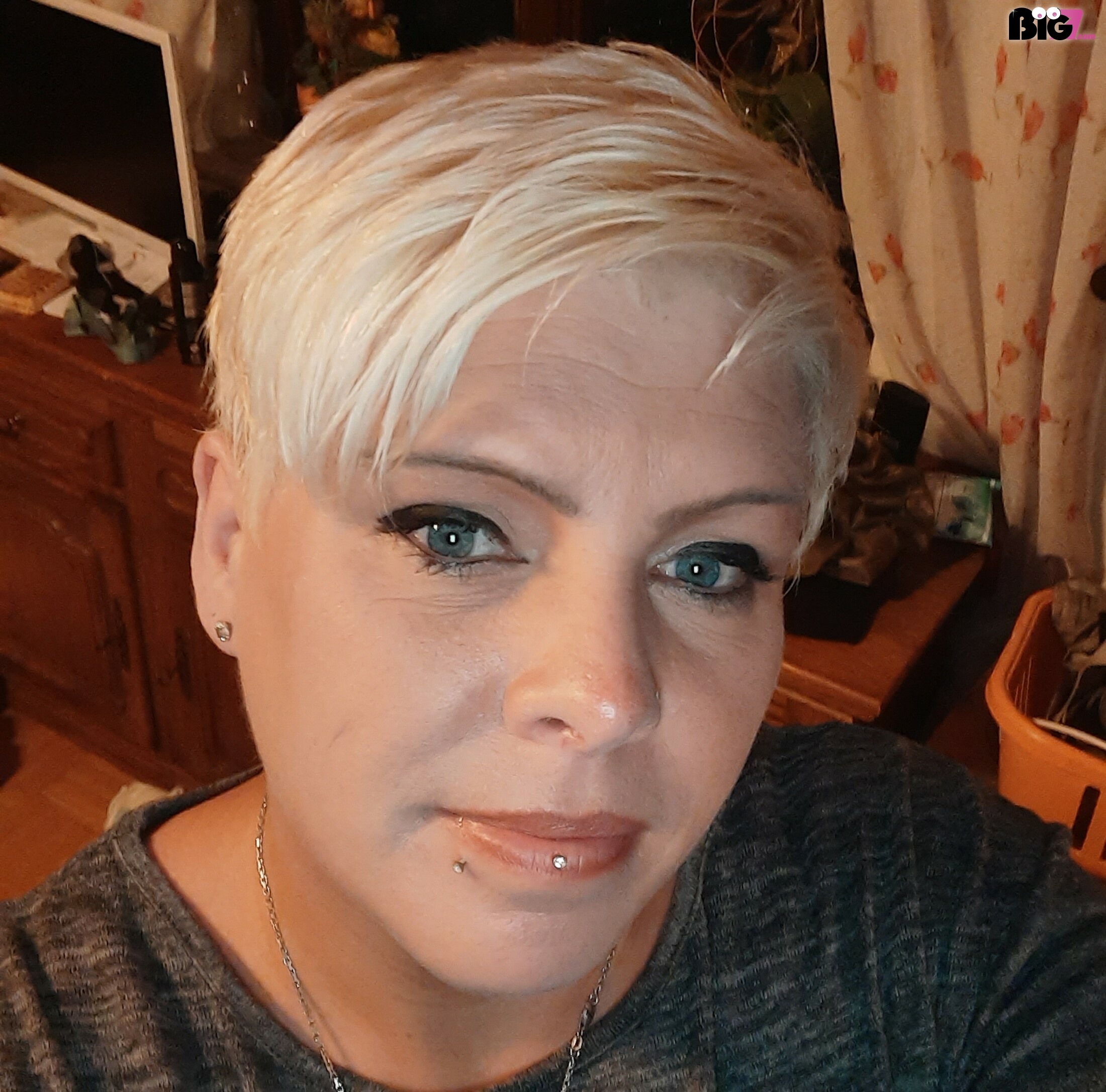Sexymell - Amateur Porno Darsteller