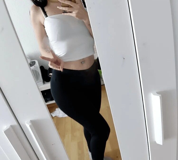 KarinaDeluxe - Amateur Porno Darsteller