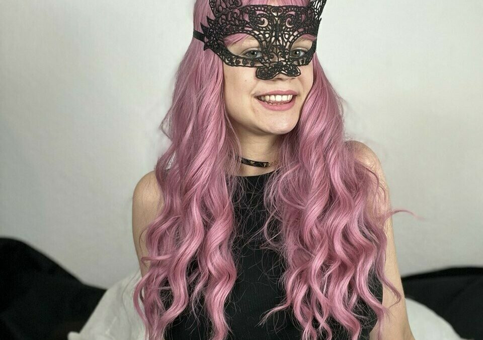 LiniDaisy - private Porno Darstellerin- Analsex, Sexspielzeuge, Große Schwänze, Devote Rollen