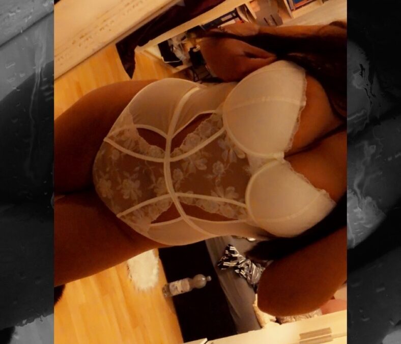 babygirlDilo - Amateur Porno Darsteller