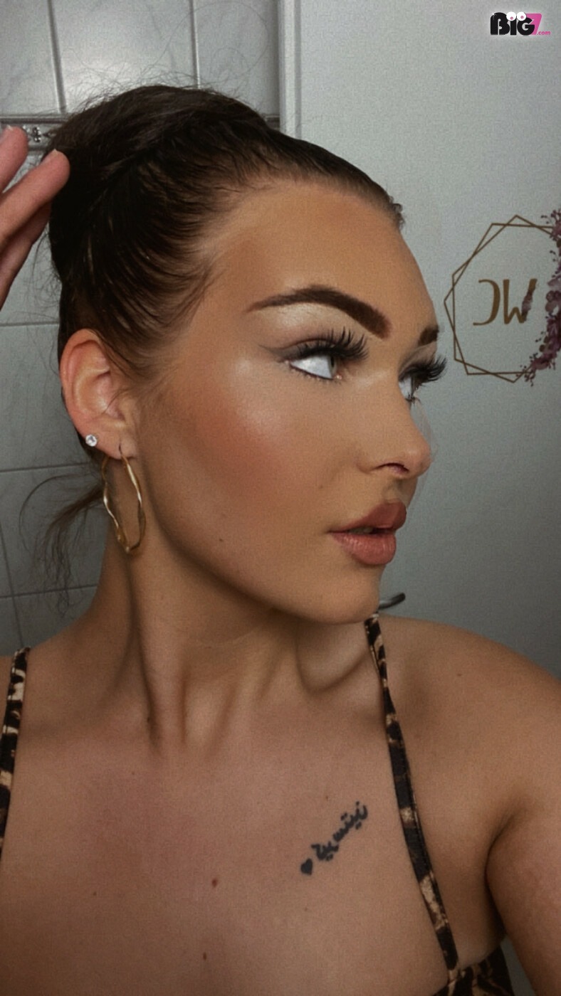 o fab72d6ef3dce3751de58610aff7c907 - Amira1