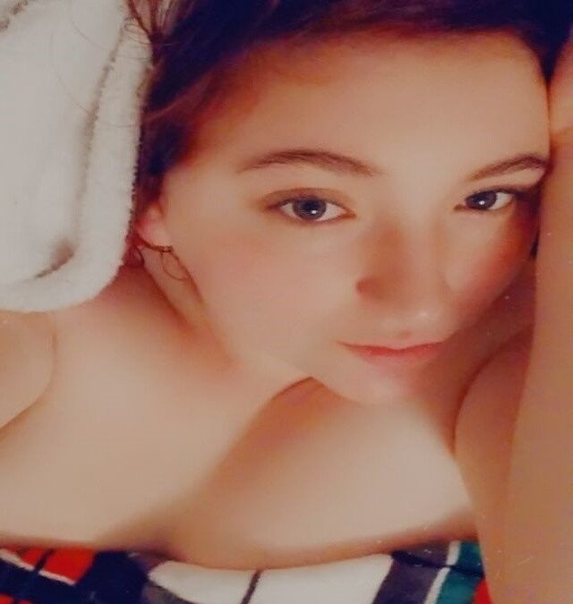 Devhotmimi95 - Amateur Porno Darsteller