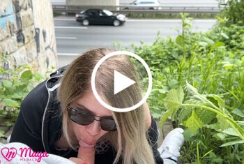 OMG! Er fickt mich auf der Autobahn - AO, Autobahn, blond, blowjob, doggystyle, frau, geil, Hart, man, mann, MayaMaibach, nahaufnahme, omg, outdoor, porno, public, Schön, Schwanz