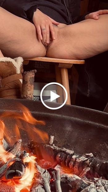 Romantisches Feuer - Private Porn - Jetzt ansehen