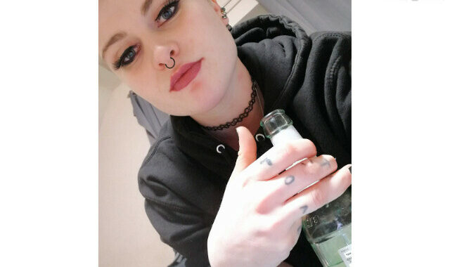 Viktoria17 - private Porno Darstellerin- 69, Girlfriendsex, Dirtytalk, Zeigen in der Öffentlichkeit, Sexspielzeuge, Gegenstände einführen, Tittenfick, Massenbesamung / Bukkake, Deepthroating (Hardcore Blasen), Gesichtsbesamung, Face-Sitting, Eier lecken, Interracial, Große Schwänze, Lesbische Spiele, Swingen, Rollenspiele, Dreier , Doppelte Penetrationen, Gruppensex , Sex-Parties, High-Heels, Fuß-Fetisch, Lack,Leder, Latex, Doktor-Spiele, Natursekt passiv, Gothic, Maskenspiele, Wachs-Spiele, Entführungsspiele, Devote Rollen, Dominante Rollen, Demütigung, Bondage, Rohrstockerziehungen, Nadeln, Psychofolter, Rasur, Schulerziehung, Versklavung aktiv , Versklavung passiv, Vorführung, Eingipsen, Partnererziehung, Fisting
