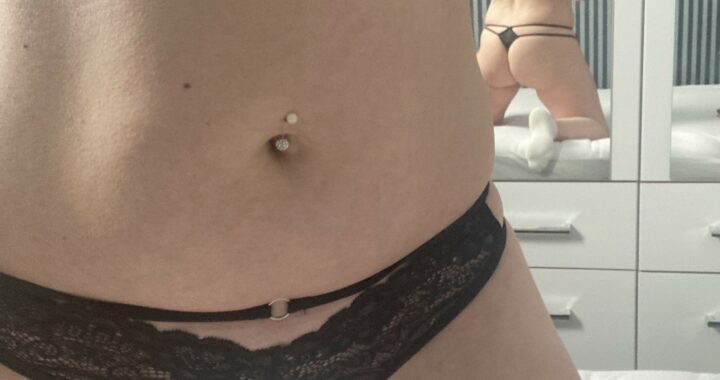 Sexy-s-lip-Aurora - private Porno Darstellerin- Girlfriendsex, Dirtytalk, Analsex, Zeigen in der Öffentlichkeit, Tittenfick, Rimming (Polecken), Face-Sitting, Lesbische Spiele, Rollenspiele, Nylon-Strapserotik, Fuß-Fetisch