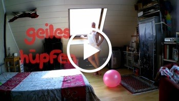 geiles Hüpfen - blond, Brüste, DirtyTalk, Fetisch, frau, frauen, gegenstände, geil, geiles, große Brüste, Masturbieren, MegaTitten, nahaufnahme, porno, rasiert, Reife Frauen, Silikon, solo, wackeln