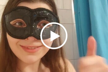 War das ein Squirt? - 18, behaart, brünett, Brüste, fingern, frau, geil, geiles, kleine brüste, man, Masturbieren, nahaufnahme, natur, nett, porno, solo, squirt, wanne