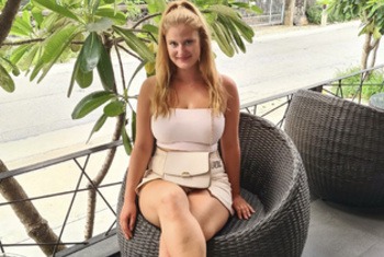 xl aa6143be3446df5acaed7bdf6dfe89d4 - Busty-Ellie