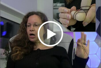 Ich binde deinen Schwanz ab! - abgebunden, anleitung, AnnikaRose, brünett, Dildos, DirtyTalk, frau, frauen, nahaufnahme, nett, porno, Reife Frauen, Schön, Schwanz, solo, wichsanleitung