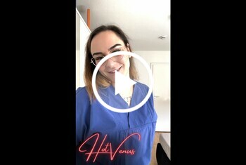 Heiße Krankenschwester - Outfit Change - 18, Ass, Big, bigass, brünett, dicke, frau, geil, heiss, Hot, jeans, kleinetitten, krankenschwester, leggings, Macht, natürlich, nett, outfit, Piercings, porno, posing, rasiert, sex, Sexy, shorts, solo, striptease, Tag, tattoos, titten