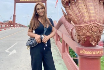 GorgeousQueen - Amateur, GorgeousQueen, walking